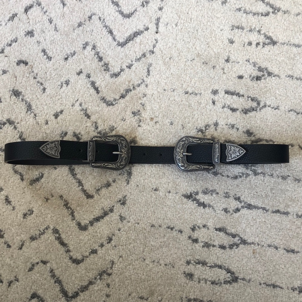 Double buckle belt